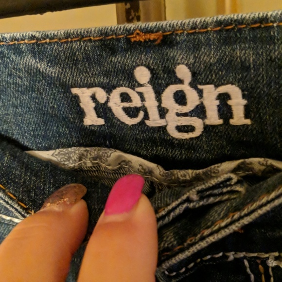 Capris - Picture 2 of 5